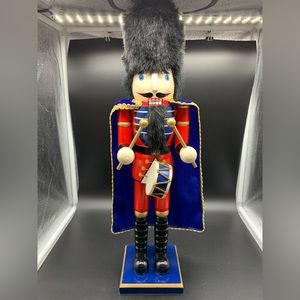 Yankee Candle Wooden Nutcracker  20” Drummer VERY RARE COLLECTIBLE.